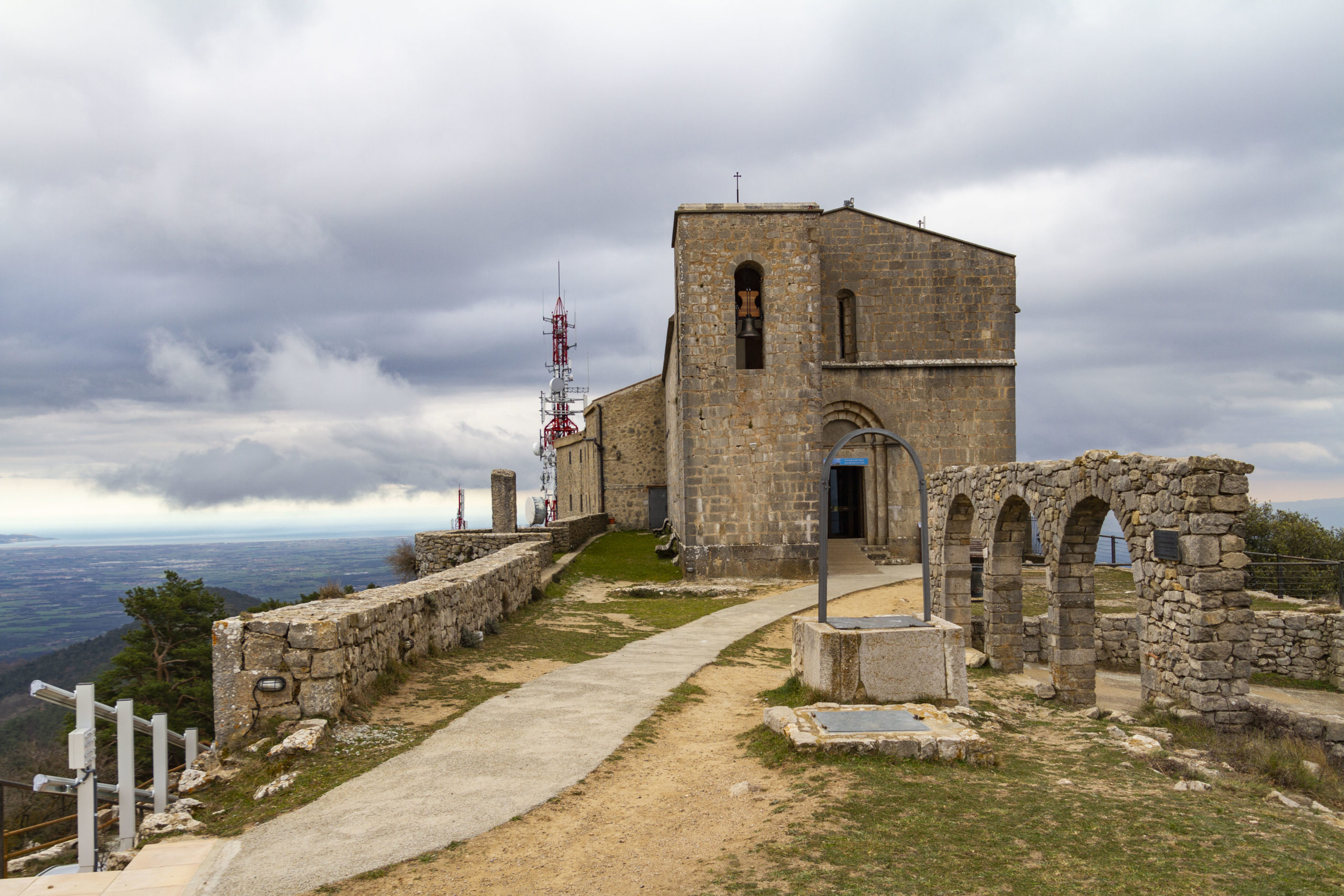 Santuari de Santa Maria del Mont